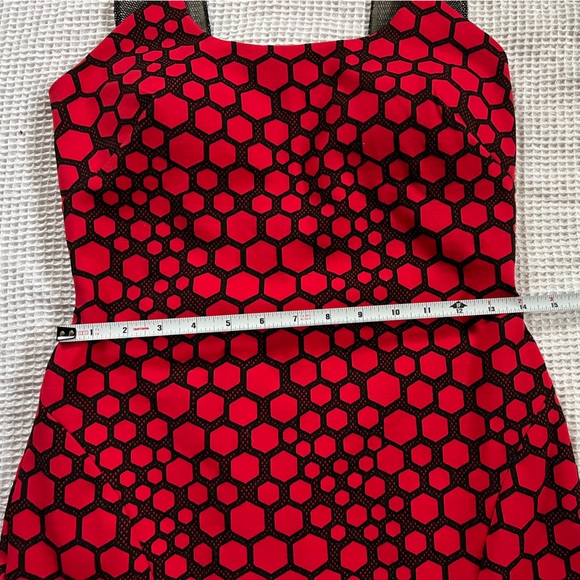 Figure hugging dress with trumpet effect, sheer straps, sheer back, built in cup - Picture 6 of 11